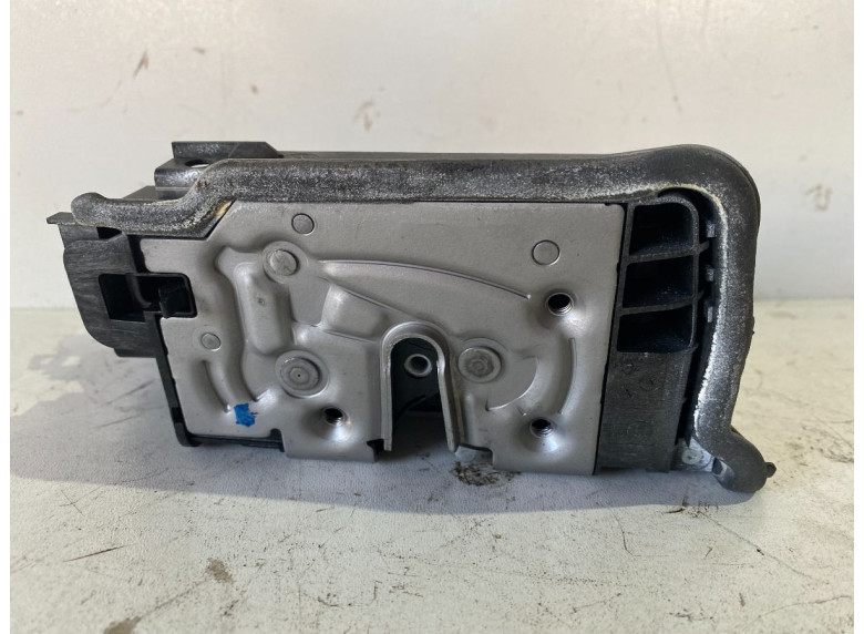Замок двери задней левой к BMW X6 G06, 2023г.